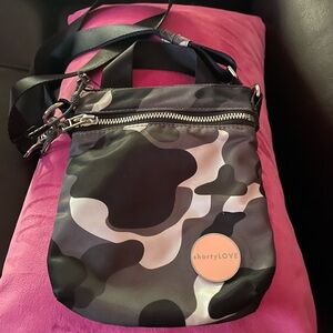 Shorty love shorthand crossbody